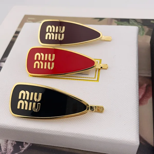 速達発送ミュウミュウ パロディ エナメルメタル ヘアクリップ 6色 myi93725