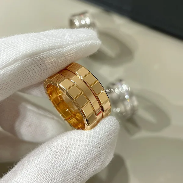 【大特価】ショパール アイスキューブ リング コピー shp55727