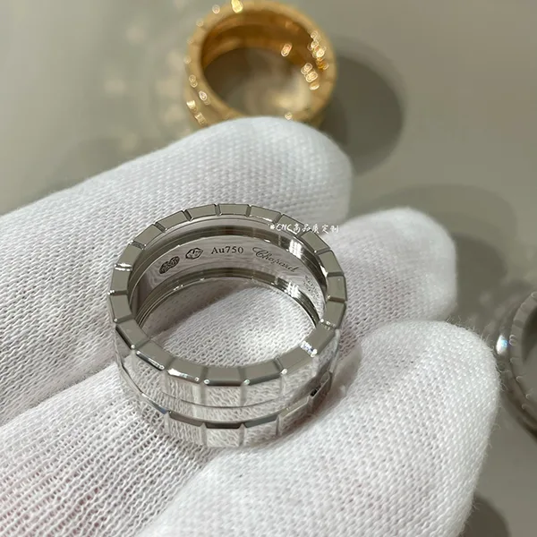 【大特価】ショパール アイスキューブ リング コピー shp55727