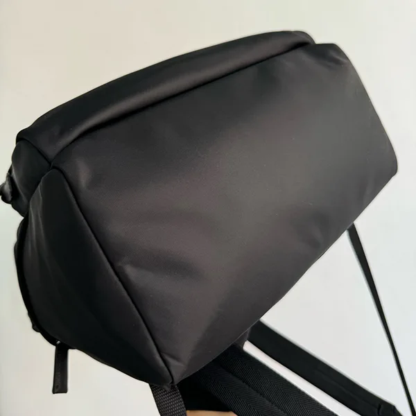 プラダ 洗練された ◆Re-Nylon サフィアーノレザー バックパック 2VZ104