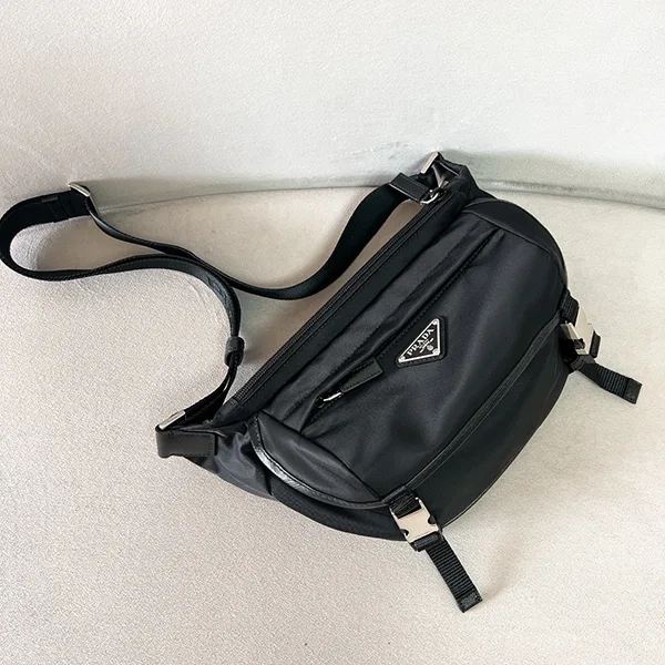 プラダ Re-Nylon レザー ショルダーバッグ クロスボディ 偽物 2VH17