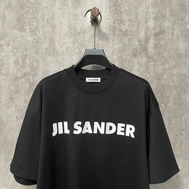 一目惚れ♪ジルサンダー Tシャツ 偽物 ロゴ プリント コットン Jip45665