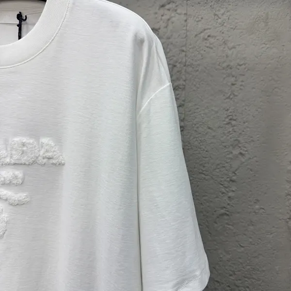 プラダ エンブロイダリー ジャージー Tシャツ 偽物 puc81515