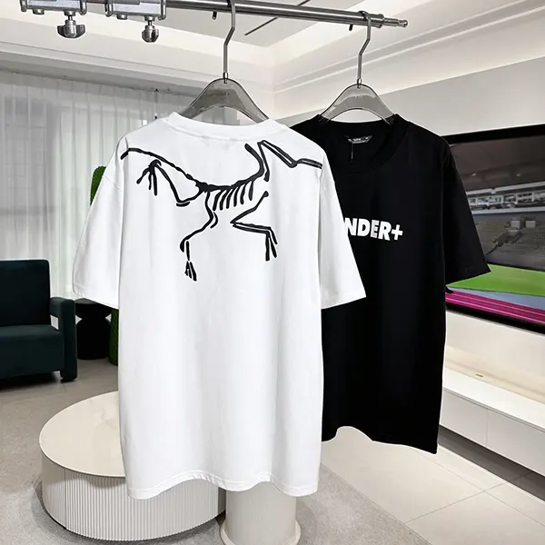 送料無料 ジルサンダー+ アークテリクス ロゴTシャツ コピー コットン 半袖 Jii25490