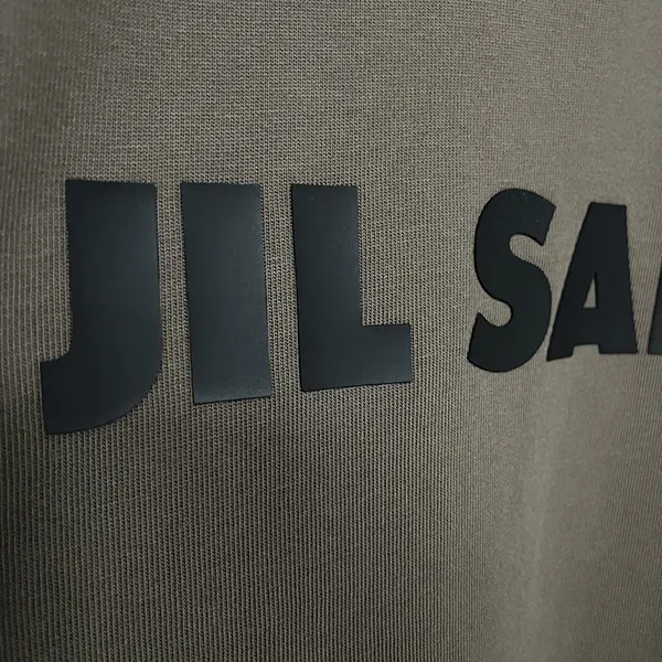 完売必至 ジルサンダー MEN フィット コットン ロゴTシャツ 偽物 Jip87961