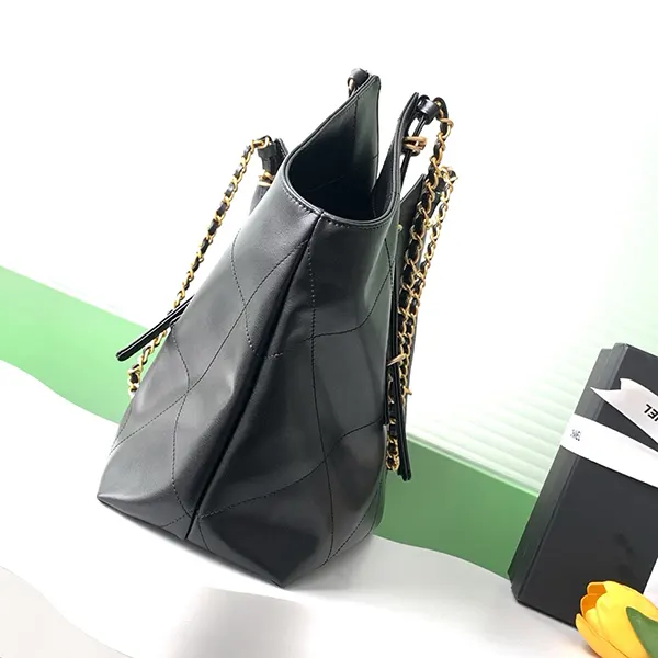 【大容量で使いやすい♡】シャネル ショッピングバッグ 偽物 AS5463