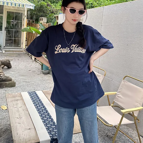 高品質 ルイヴィトン グラフィッククルーネックTee vum87212