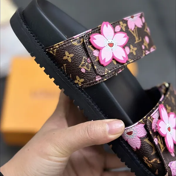 【大特価】村上隆コラボ第二弾 ルイヴィトン Lily サンダル vur04718