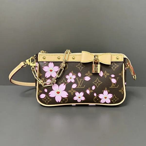 プレゼント最適ルイヴィトン LV × 村上隆 ポシェットアクセソワール M13666