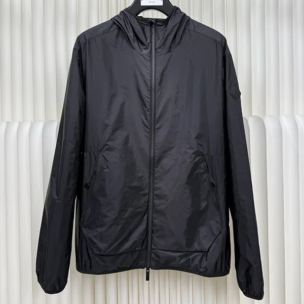 モンクレール GRANIER 偽物 ウインドブレーカー K10911A001