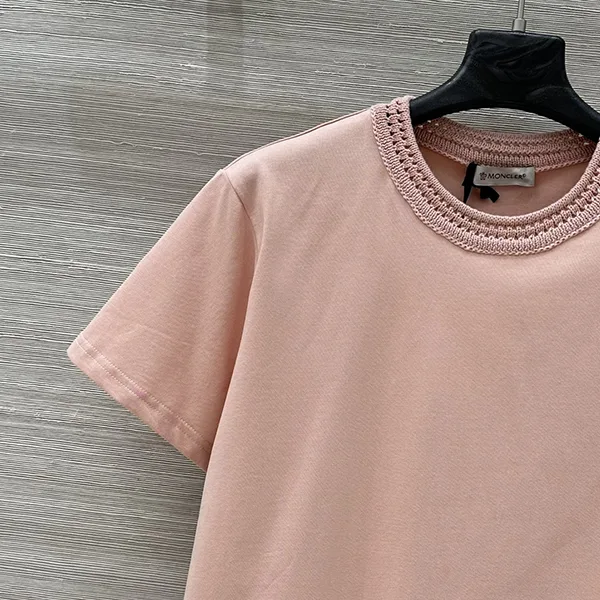 モンクレール クルーネックTシャツ パチモン ピンク mom68349