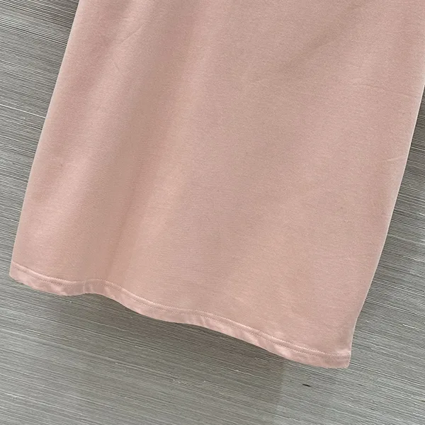 モンクレール クルーネックTシャツ パチモン ピンク mom68349