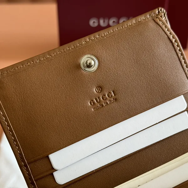 完売必至 グッチ GGエンブレム コピー ミニ ウォレット gus23816