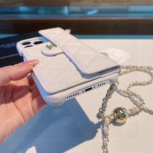 高級感★エレガント ロゴ♪シャネル 偽物 iPhone16 & Pro & ProMax ケース AP4542