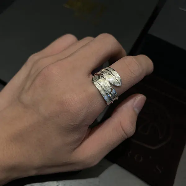 大人気!ゴローズ メタル付フェザーリング スーパーコピー gox79070
