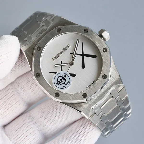 オーデマピゲ ロイヤルオーク15500 41mm KAWSコラボ 偽物 Odf56028