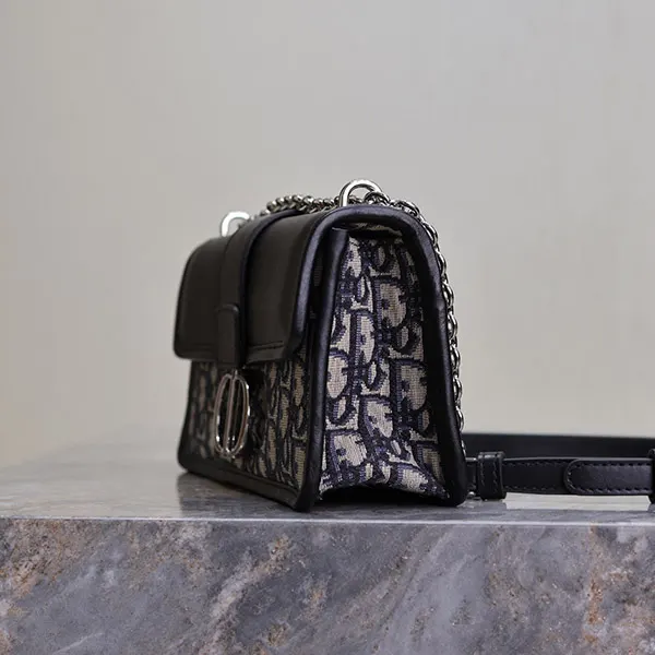 優雅で気品溢れる♪【ディオール】30 Montaigne East-West バッグ 偽物 m9334pdds