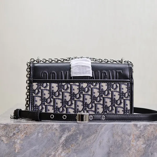 優雅で気品溢れる♪【ディオール】30 Montaigne East-West バッグ 偽物 m9334pdds