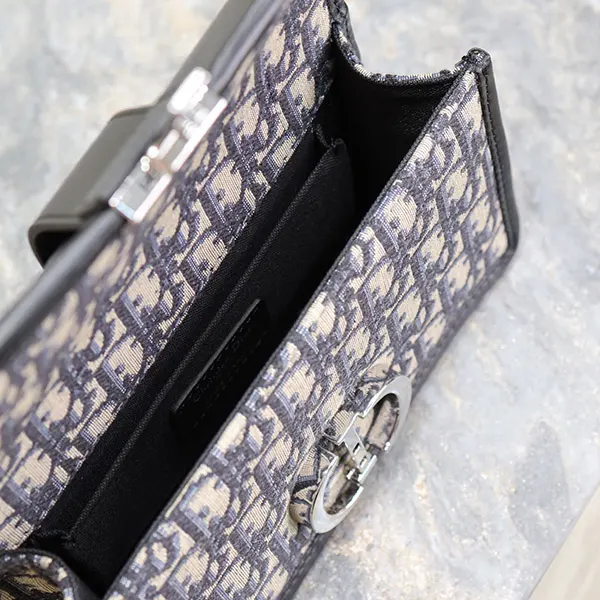 優雅で気品溢れる♪【ディオール】30 Montaigne East-West バッグ 偽物 m9334pdds