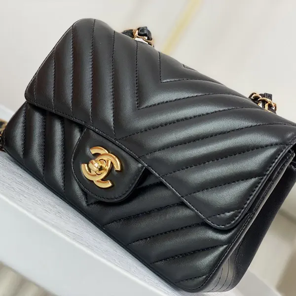 シャネル コピー ミニマトラッセ Vステッチ チェーン ショルダーバッグ shm44170