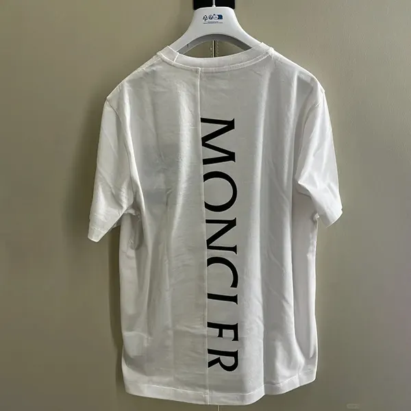 モンクレール 縦型のロゴプリント 偽物 クルーネック 半袖Tシャツ 3色 j10918