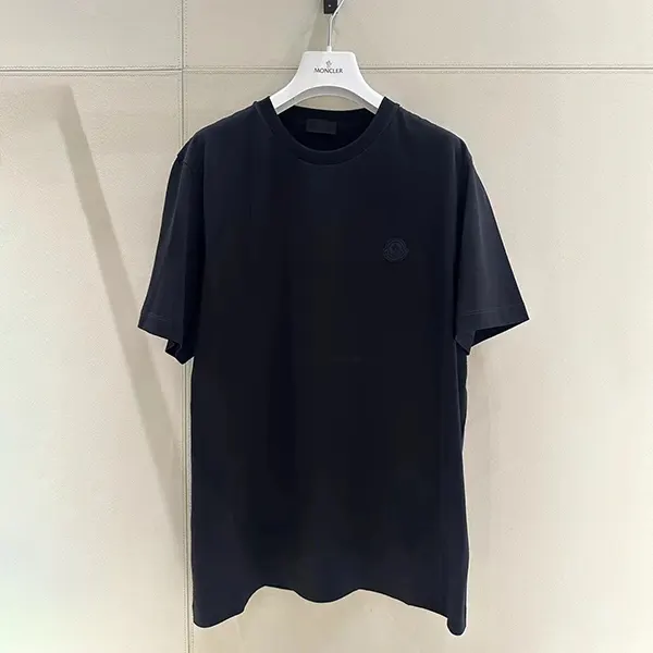 モンクレール 縦型のロゴプリント 偽物 クルーネック 半袖Tシャツ 3色 j10918