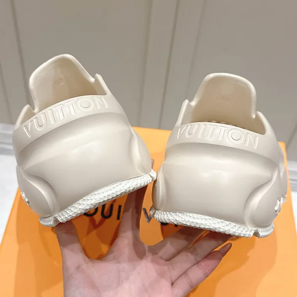 ルイヴィトン LVサークル☆サンダル スリッポン 1ACX35