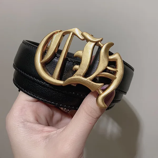 秋冬大セールクロムハーツ 22K ゴールド 1.5 ガンスリンガー レザーベルト レプリカ Kux74747