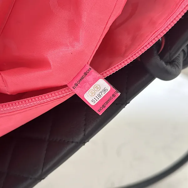 目を惹くカラーシャネル コピー商品 カンボンライン ラージトートバッグ shq63700