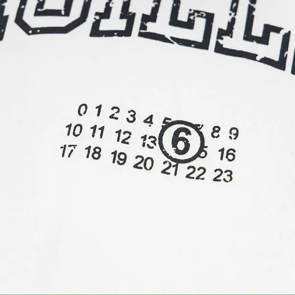 高品質 エムエムシックス バーシティプリント Tシャツ Mat95233