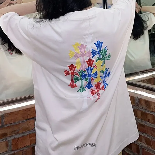クロムハーツ コピー ロゴ グラフィック Tシャツ Kub14580