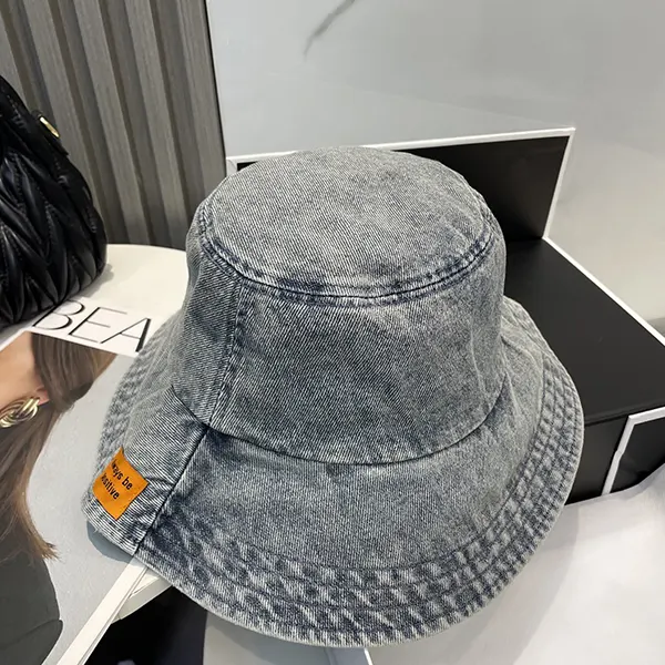 プラダ 三角ロゴ デニム バケットハット コピー put89539