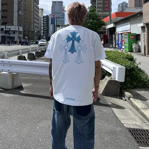 超人気状態!【クロムハーツ 】トリプルクロス Tシャツ N級品 半袖 Kut74547