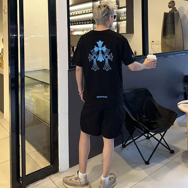 超人気状態!【クロムハーツ 】トリプルクロス Tシャツ N級品 半袖 Kut74547