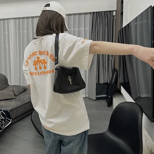 厳選★クロムハーツトリプルクロスTシャツ パチモン Kuw82876