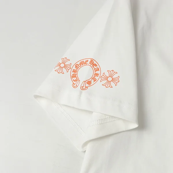 厳選★クロムハーツトリプルクロスTシャツ パチモン Kuw82876