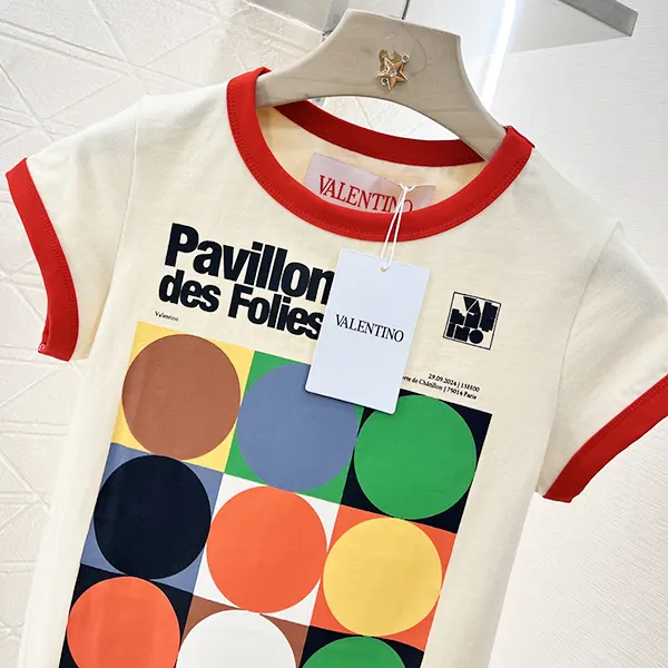 ヴァレンティノ コピー パヴィヨン デ フォリ プリント コットン Tシャツ 6v0mg1