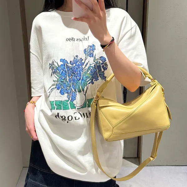 ロエベ リラックスフィットTシャツ 偽物 プリントTシャツ 滝沢眞規子 s540y2