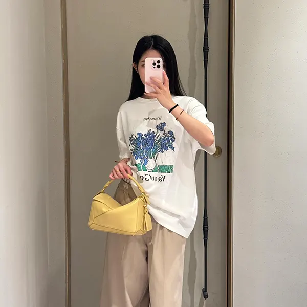 ロエベ リラックスフィットTシャツ 偽物 プリントTシャツ 滝沢眞規子 s540y2