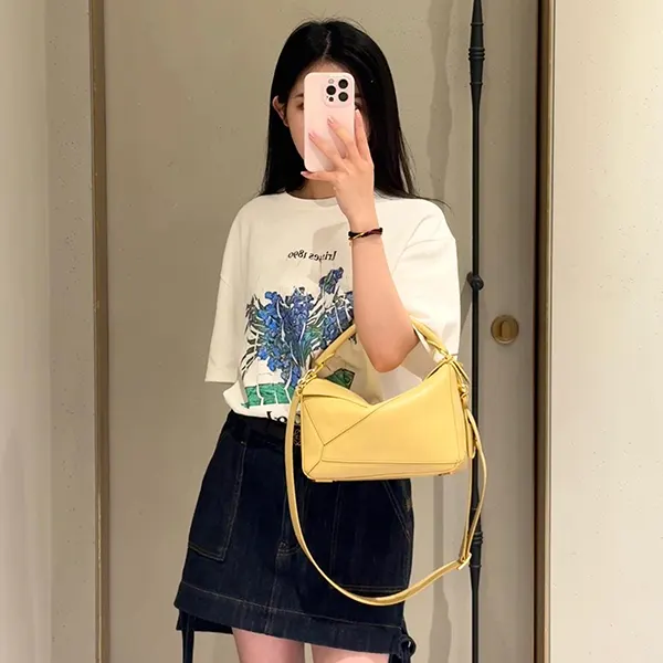 ロエベ リラックスフィットTシャツ 偽物 プリントTシャツ 滝沢眞規子 s540y2