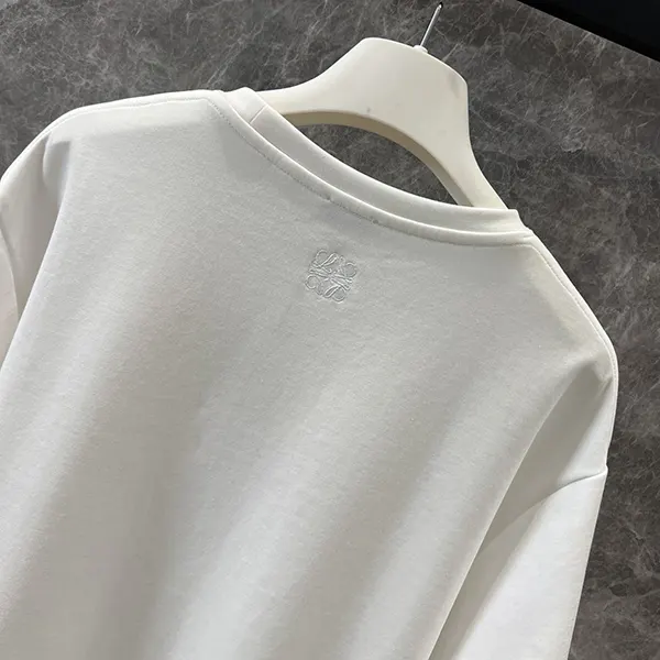ロエベ リラックスフィットTシャツ 偽物 プリントTシャツ 滝沢眞規子 s540y2