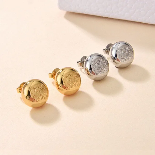 ★安心ロエベ アナグラム ペブル スタッドピアス コピー商品 2色 lom48240