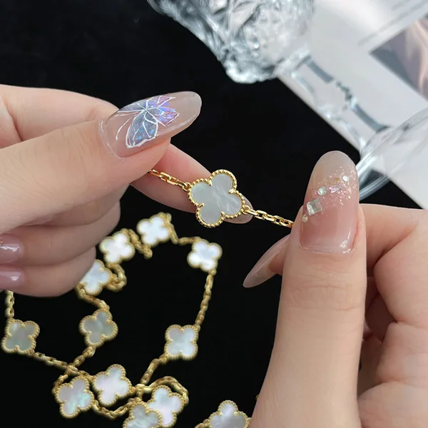 大人気!ヴァンクリーフ K18PG ネックレス マザーオブパール