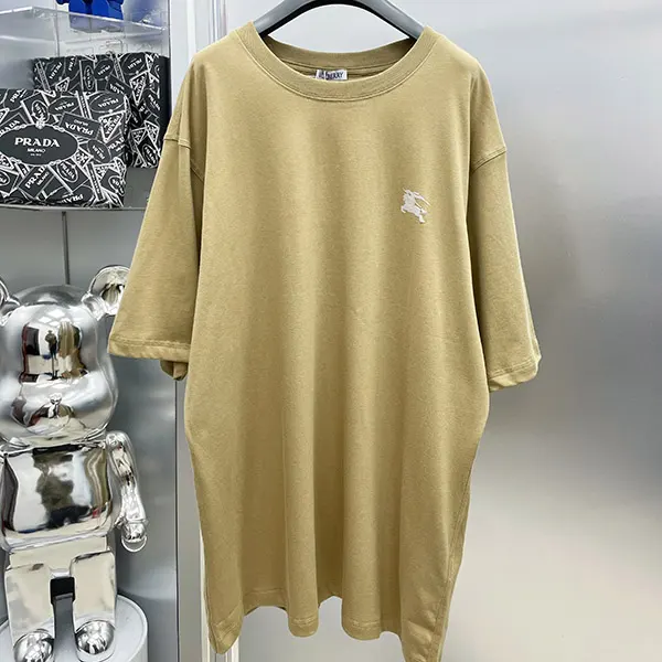 バーバリー EKDバッジ コットンTシャツ コピー 3色 81090891