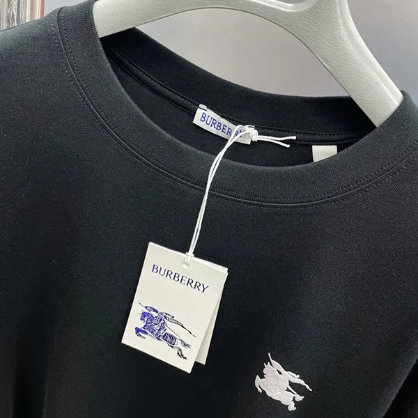 バーバリー EKDバッジ コットンTシャツ コピー 3色 81090891