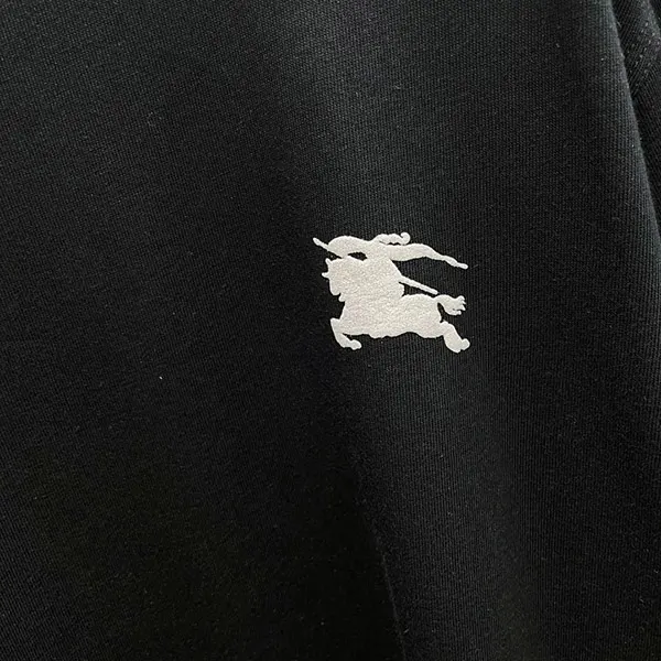 バーバリー EKDバッジ コットンTシャツ コピー 3色 81090891