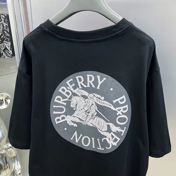 バーバリー EKDバッジ コットンTシャツ コピー 3色 81090891