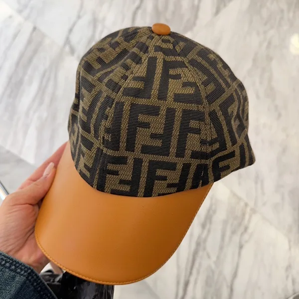 フェンディ ファブリック ベースボールキャップ fej90136