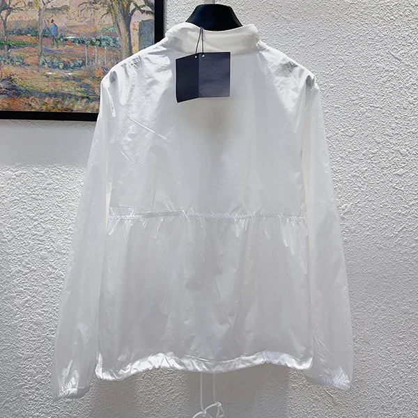 新デザインプラダ 偽物 Re-Nylon スタンドカラー ブルゾン ジャケット puh15343