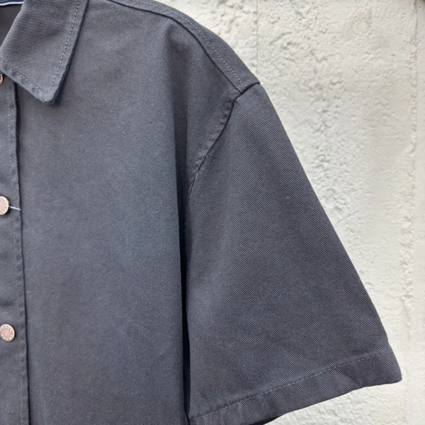 目を惹くカラー プラダ コピー商品 Denim shirt ブラック デニムシャツ puf83081